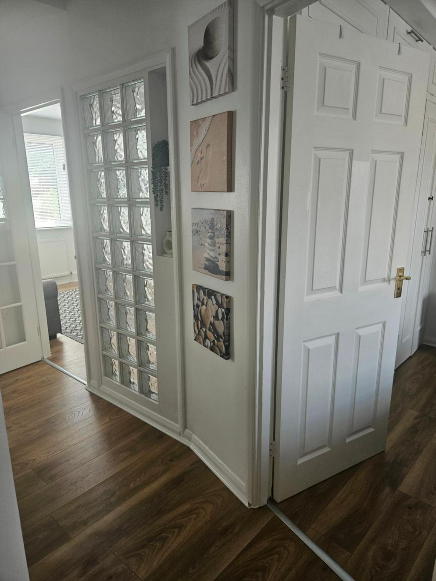 St Albans City Stays - Near Luton Airport - St Albans Abbey & City Train Station - Close To London- Harry Potter World - The Odyssey Cinema - Abbey Cathedral- Contractors I Business I Leisure- Sleeps Upto 6 People Esterno foto